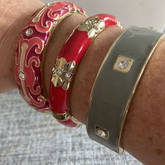 Bangels NWOT Gray, pink or Red with Rhinestone details - Picture 2 of 8